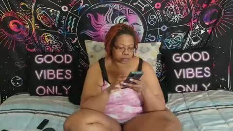 Snapshot of renaecumsalot chatting on 07.24.26 RenaeCumsAlot online show from 07.24.26