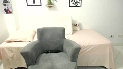 Renata Salinas online show from 02.07.25