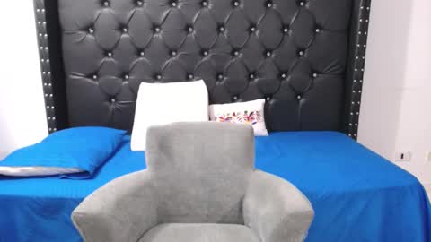 Renata Salinas online show from 09.16.25