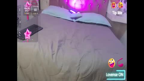 RENATA VALENTINA online show from 05.04.26