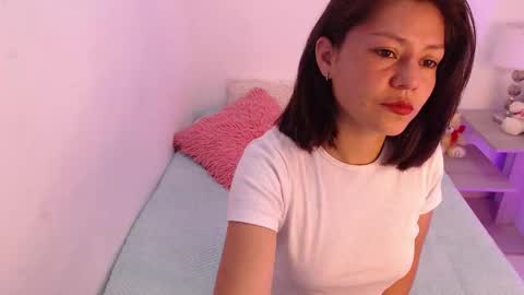 renataj online show from 11.20.25