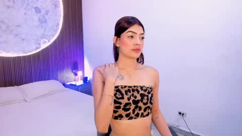 Snapshot of renatamason chatting on 04.26.26 Renata online show from 04.26.26