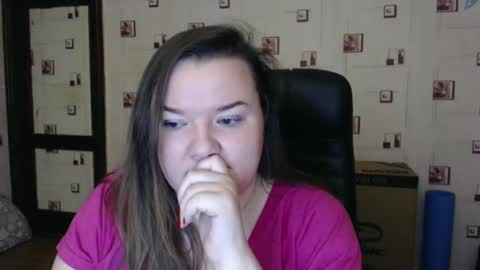 renataoia online show from 12.07.24