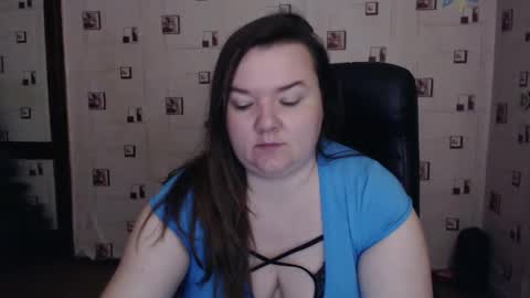 renataoia online show from 01.31.25