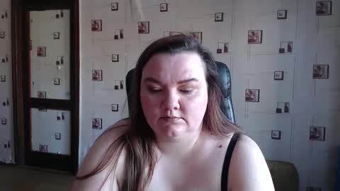 renataoia online show from 02.22.26