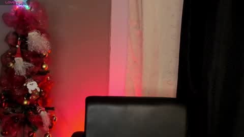 renatawilsom online show from 12.12.24