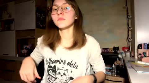 Mia online show from 02.10.26