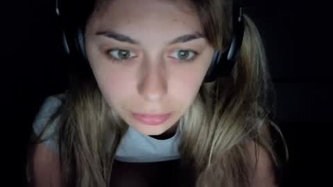 renee_loah online show from 05.13.26