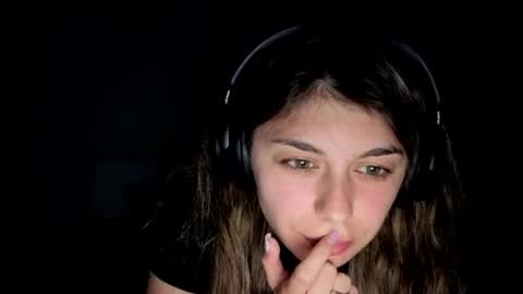 renee_loah online show from 05.28.26