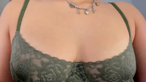 Snapshot of renee_shelby_ chatting on 01.11.25 Renee Shelby online show from 01.11.25