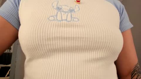 Snapshot of renee_shelby_ chatting on 03.11.25 Renee Shelby online show from 03.11.25