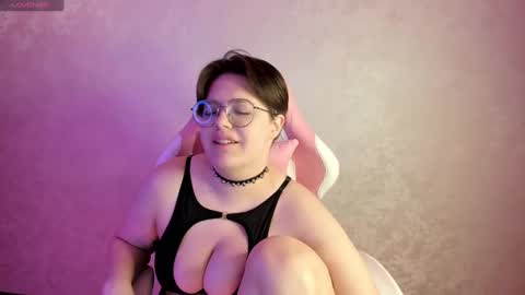 Snapshot of renee_turner chatting on 01.16.25 renee_turner online show from 01.16.25