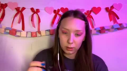 Snapshot of reneekinstle chatting on 07.31.26 Jina online show from 07.31.26