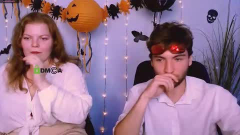 Sweet Renesmee online show from 10.29.25