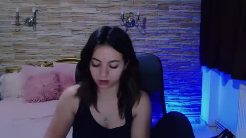 renesmesweet online show from 12.15.24