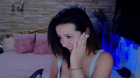 renesmesweet online show from 12.19.24