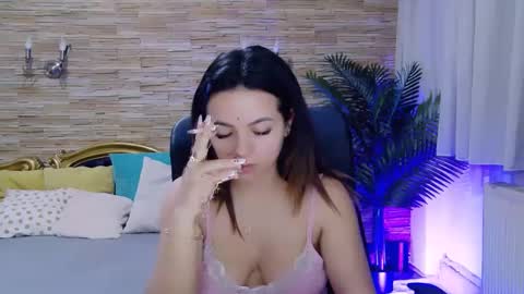 renesmesweet online show from 02.27.25