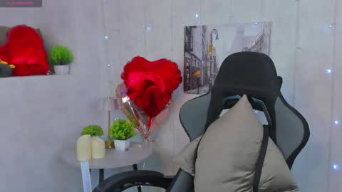 Renesmy online show from 03.18.26