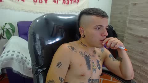 R E N E  online show from 12.06.24