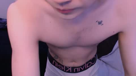 Snapshot of rennuts chatting on 02.19.26 rennuts online show from 02.19.26