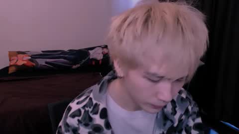 Snapshot of rennuts chatting on 03.15.26 rennuts online show from 03.15.26