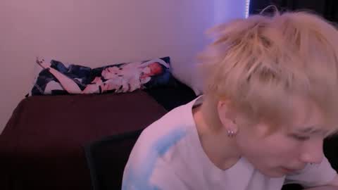 Snapshot of rennuts chatting on 03.16.26 rennuts online show from 03.16.26