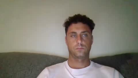 Snapshot of renud chatting on 09.29.25 renud online show from 09.29.25