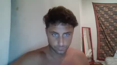 Snapshot of renud chatting on 09.30.25 renud online show from 09.30.25