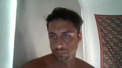 Snapshot of renud chatting on 10.03.25 renud online show from 10.03.25