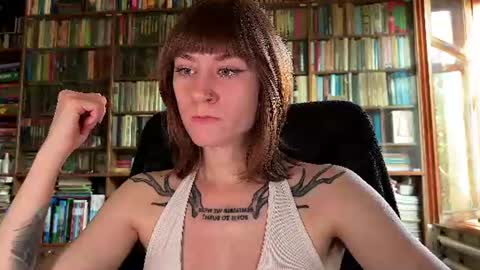 Snapshot of retromarie chatting on 06.10.26 Rie online show from 06.10.26