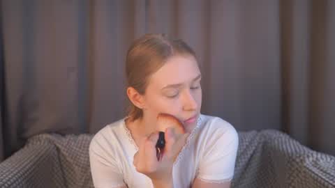 Snapshot of revamcallister chatting on 06.19.26 revamcallister online show from 06.19.26