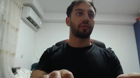 Snapshot of revivedunknown chatting on 01.12.25 Chris online show from 01.12.25