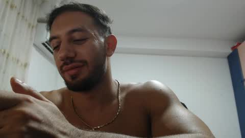 Snapshot of revivedunknown chatting on 09.10.25 Chris online show from 09.10.25