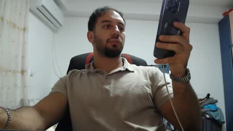 Snapshot of revivedunknown chatting on 11.04.25 Chris online show from 11.04.25