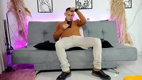 reymasterhot online show from 12.22.25