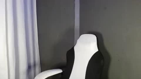 Snapshot of reyalicious_69xx chatting on 01.14.26 reya online show from 01.14.26