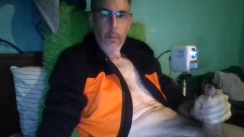 reyes_albert2006 online show from 11.07.25