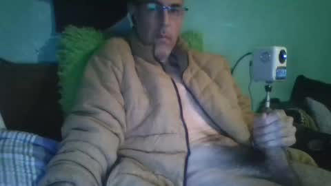 Snapshot of reyes_albert2006 chatting on 01.18.26 reyes_albert2006 online show from 01.18.26