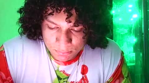 REYHOT online show from 12.14.25