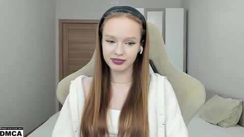 nice to meet you  3  I am Milena online show from 04.24.26