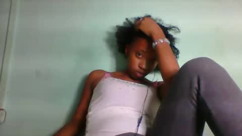 rhesa404090 online show from 03.10.26