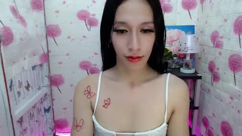 HI GUYS IM RHIAN PLEASE GIVE ME THUMBS UP online show from 01.13.25