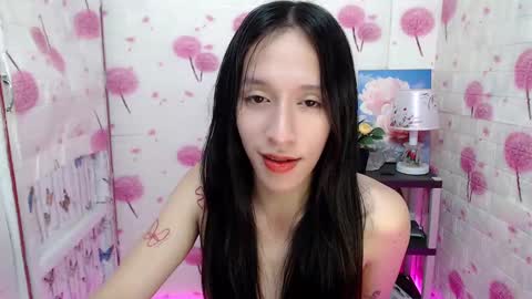 HI GUYS IM RHIAN PLEASE GIVE ME THUMBS UP online show from 01.14.25