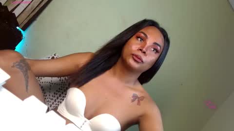 Snapshot of rhianasollway69 chatting on 11.13.25 rhianasollway69 online show from 11.13.25