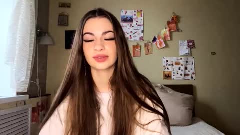 Anna online show from 11.04.25