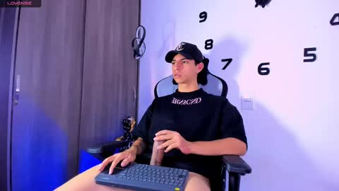 Snapshot of rhys_jagger_ chatting on 10.01.25 rhys_jagger_ online show from 10.01.25