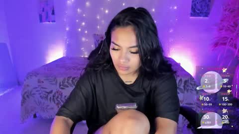 Snapshot of riana_kean chatting on 12.16.25 RianaK online show from 12.16.25