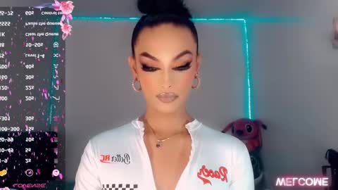 Rianna Garcia online show from 10.30.25