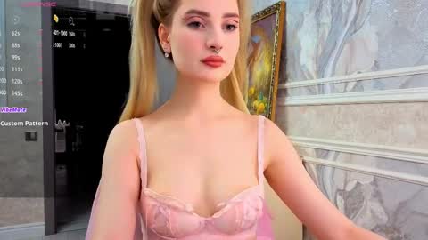 Ria Woods online show from 04.02.26