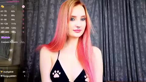 Snapshot of riawoods chatting on 04.27.26 Ria Woods online show from 04.27.26